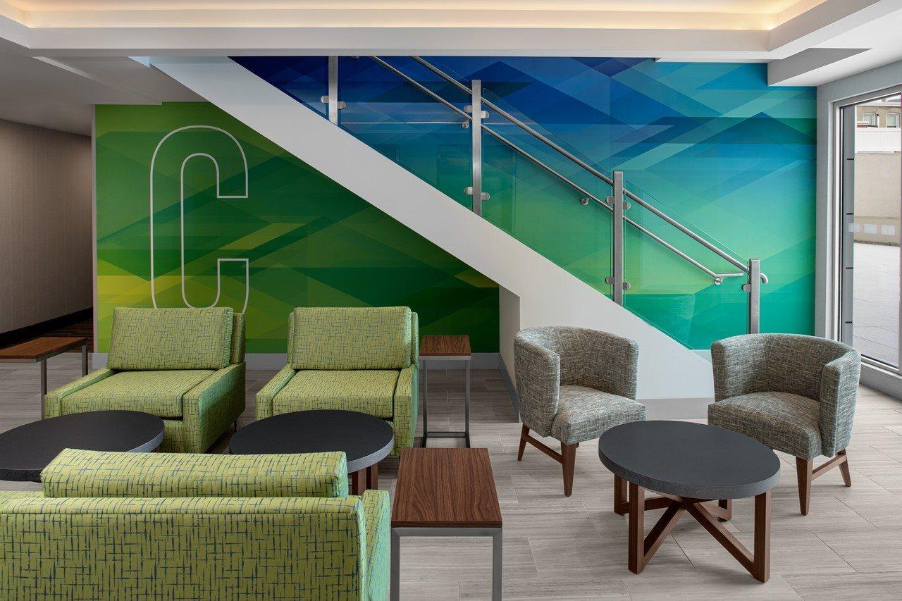 Holiday Inn Express & Suites Woodside Laguardia Airport New York Exterior photo